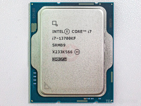 Intel - Core i7-13700KF